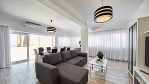 Penthouse Panoramique, vue mer | Coin séjour
