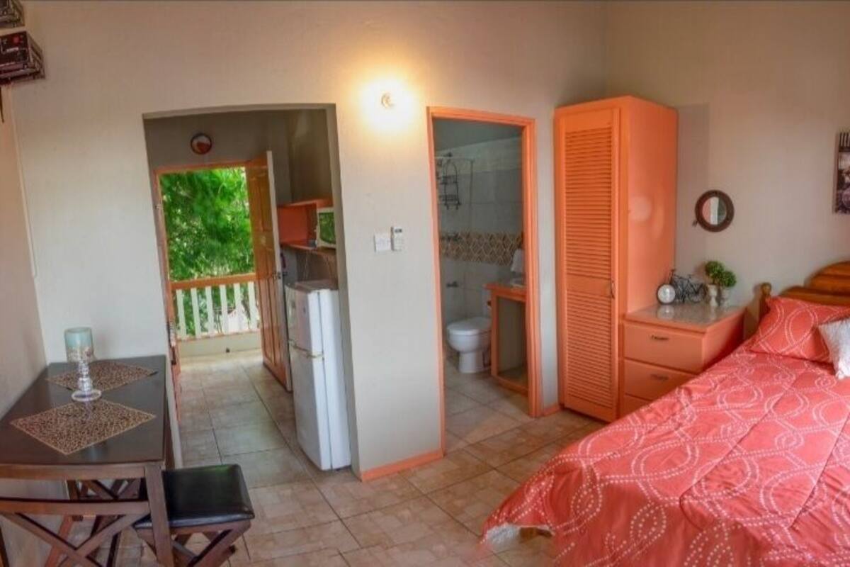 1 bedroom, premium bedding, memory-foam beds, blackout curtains