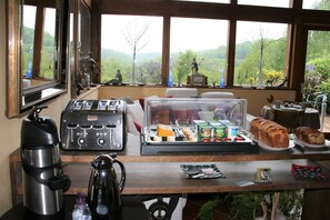 Café da manhã continental grátis todos os dias