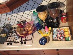 Gratis frukost med lokala rätter varje dag 