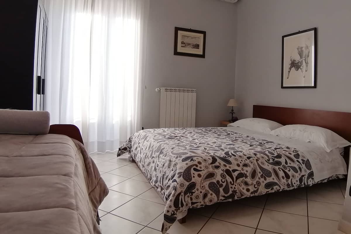 1 slaapkamer, geluiddichte muren, gratis wifi, beddengoed