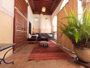 Comfort Triple Room, Courtyard View | Terrace/patio - Riad Maizie (Marrakech)