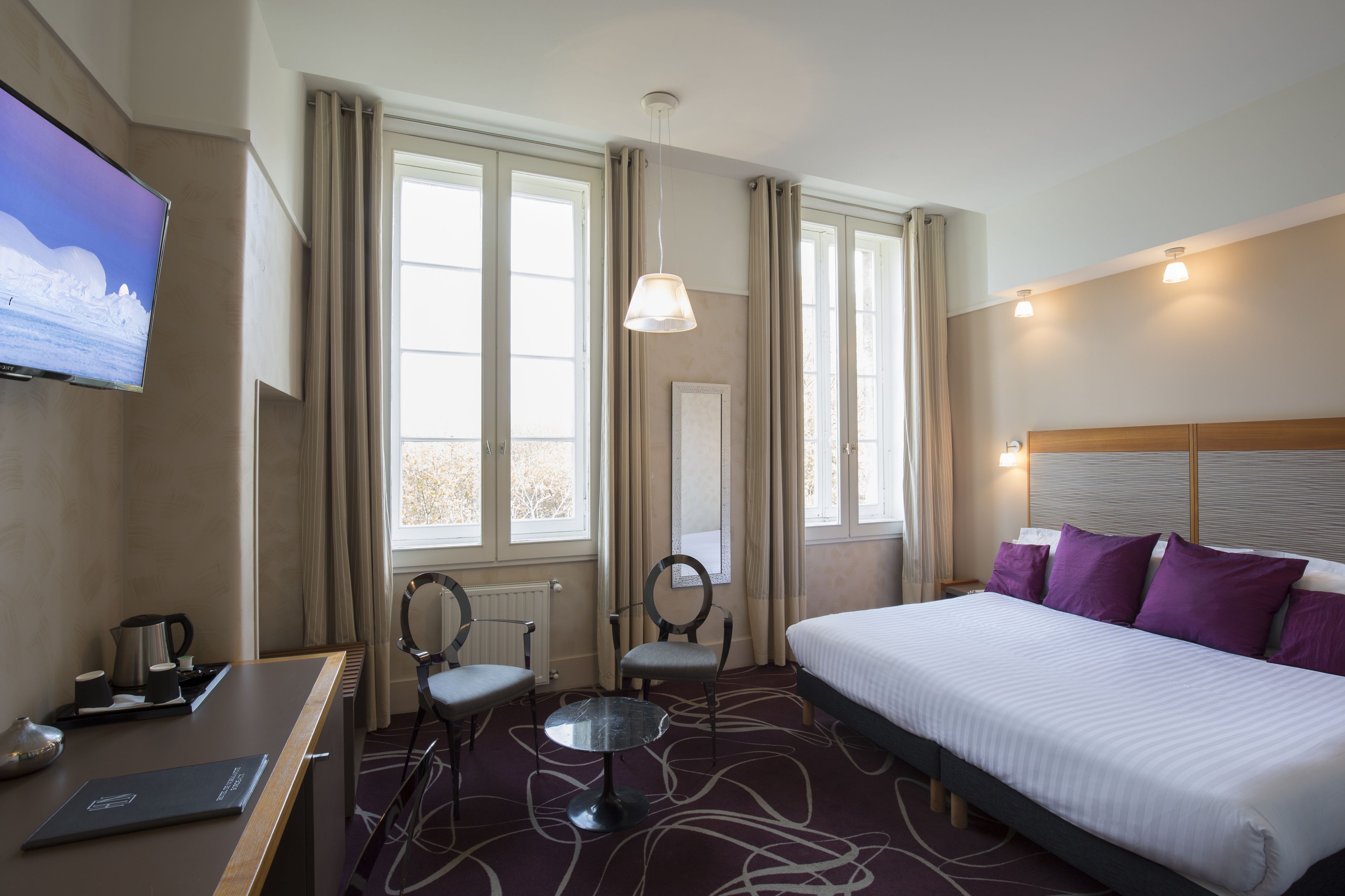 superior double room | minibar, in-room safe, desk, blackout curtains