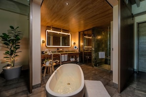 Separate tub and shower, deep soaking tub, rainfall showerhead