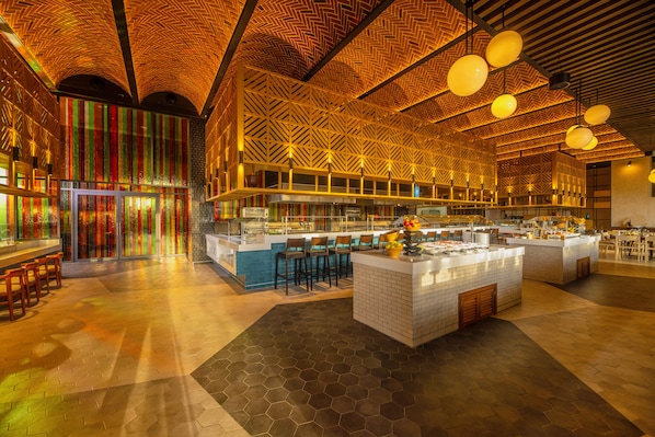13 restaurants, breakfast, lunch, dinner served; Mexican cuisine