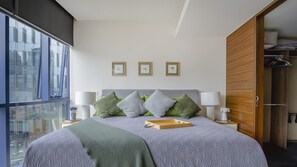 Apartament, 1 llit de matrimoni gran, no fumadors | 2 dormitoris, llençols de cotó egipci i roba de llit d'alta qualitat 