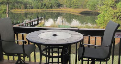Waterfront Oasis in Middle of Virginia Eastern Shore Bayside w/pier