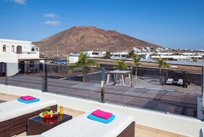 Terrace/patio - Villa Fito - Four Bedroom Villa, Sleeps 8 (Playa Blanca)