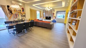 Televisión LCD 42 pulgadas con canales de televisión por cable