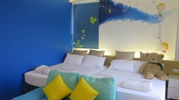 Comfort Quadruple Room, 2 Double Beds, Non Smoking | Egyptian cotton sheets, premium bedding, down duvets