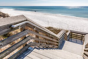 Beach nearby, sun loungers, beach towels