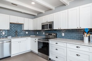 Fridge, microwave, oven, stovetop - Lady Di's: Oceanfront, Dog-friendly, West End Home (Oak Island)