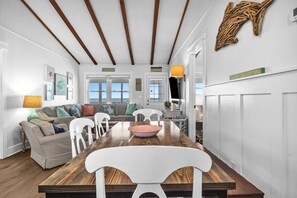 Dining - Blu Malibu: 5 Bed/3 Bath Oceanfront Home, Walking Distance to Davis Canal. (Oak Island)