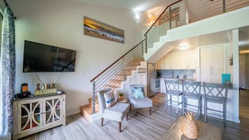 Smart TV, stereo, offices