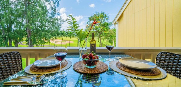 Outdoor dining
