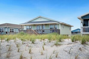 Exterior - Absolute Beach: Oceanfront, Dog-friendly, Central Location (Oak Island)