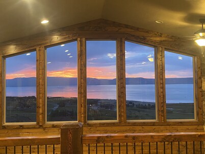 Luxury Family Reunion Vacation Home with Magnificent Lake Views & Private Beach