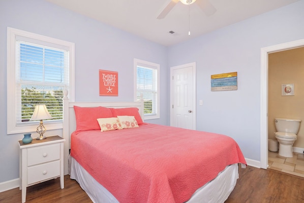 4 bedrooms, iron/ironing board, travel cot, Internet