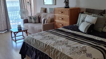 Desk, iron/ironing board, WiFi (free), bed sheets