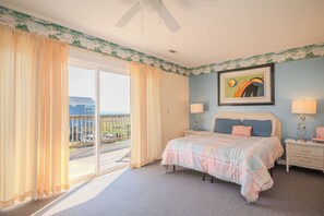 4 bedrooms, iron/ironing board, Internet, bed sheets - BeachyPeachyKeen.com: 4 Bed/2 Bath Home with Fun Decor and Ocean Views (Oak Island)
