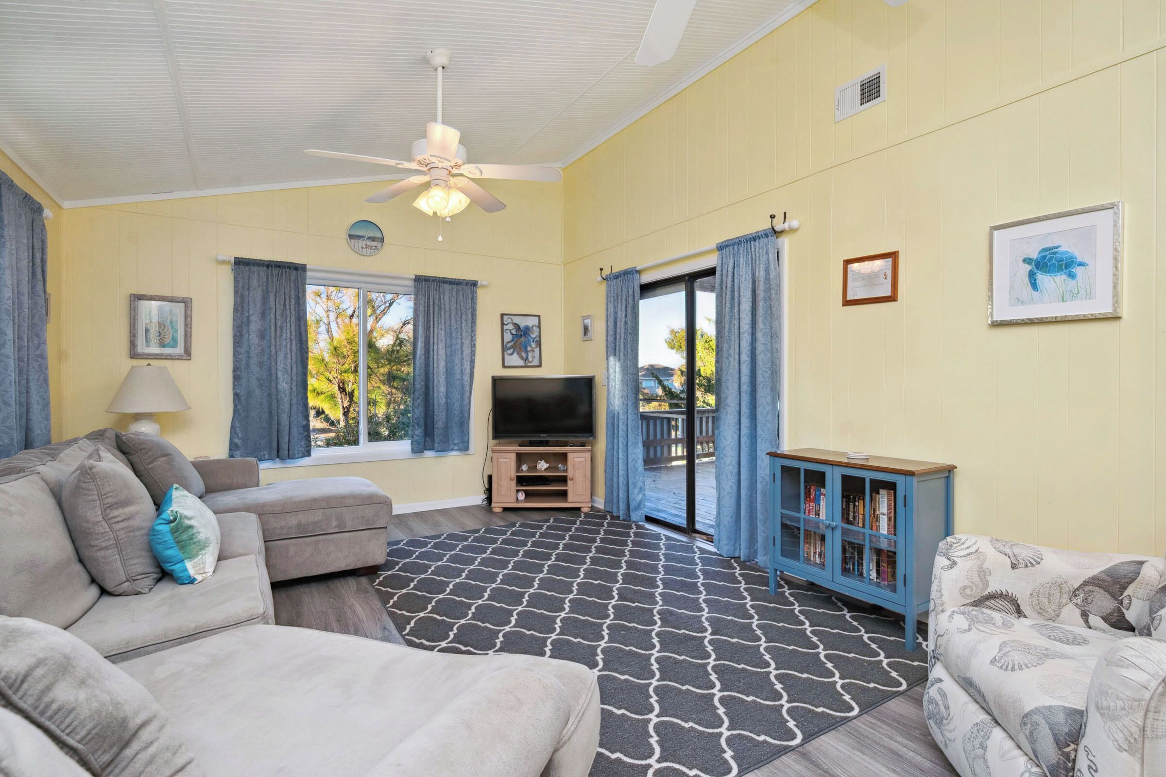 テレビ、DVD プレーヤー、書庫、ビデオライブラリ