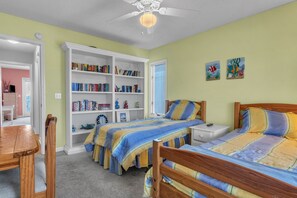 4 Schlafzimmer, Bügeleisen/Bügelbrett, Internetzugang, Bettwäsche