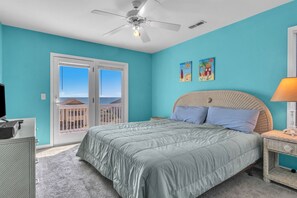 4 bedrooms, iron/ironing board, internet, bed sheets