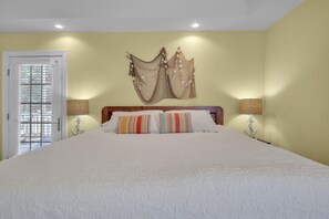 3 habitaciones, tabla de planchar con plancha, cuna de viaje y internet