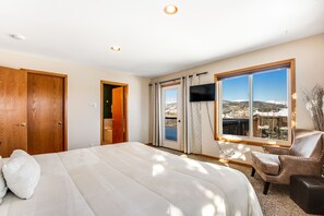 5 Schlafzimmer, Bügeleisen/Bügelbrett, Internetzugang, Bettwäsche