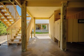 Property grounds - Pelican Palace: Beachwalk Home Centrally Located on Oak Island (Oak Island)