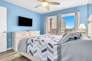 3 bedrooms, iron/ironing board, internet, bed sheets