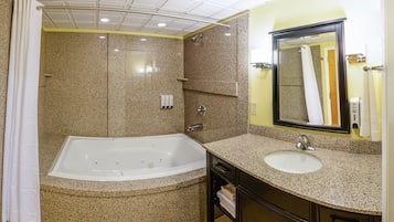 Honeymoon Suite, 1 King Bed, Non Smoking | Bathroom | Eco-friendly toiletries, hair dryer, towels