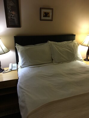 In-room safe, desk, bed sheets