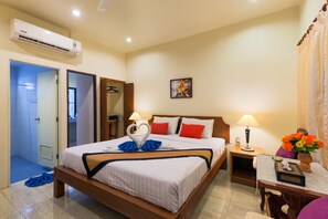 Habitación doble superior, 1 cama King size, para fumadores | Ropa de cama de alta calidad y minibar 