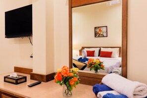 Superior Double Room, 1 King Bed, Smoking | Room amenity - Batic House By Sharaya Hotel (Karon)