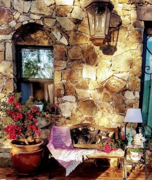 Villa de lujo, no fumadores, vistas al viñedo (Barrel suite) | 1 dormitorio, sábanas de algodón egipcio, ropa de cama de alta calidad