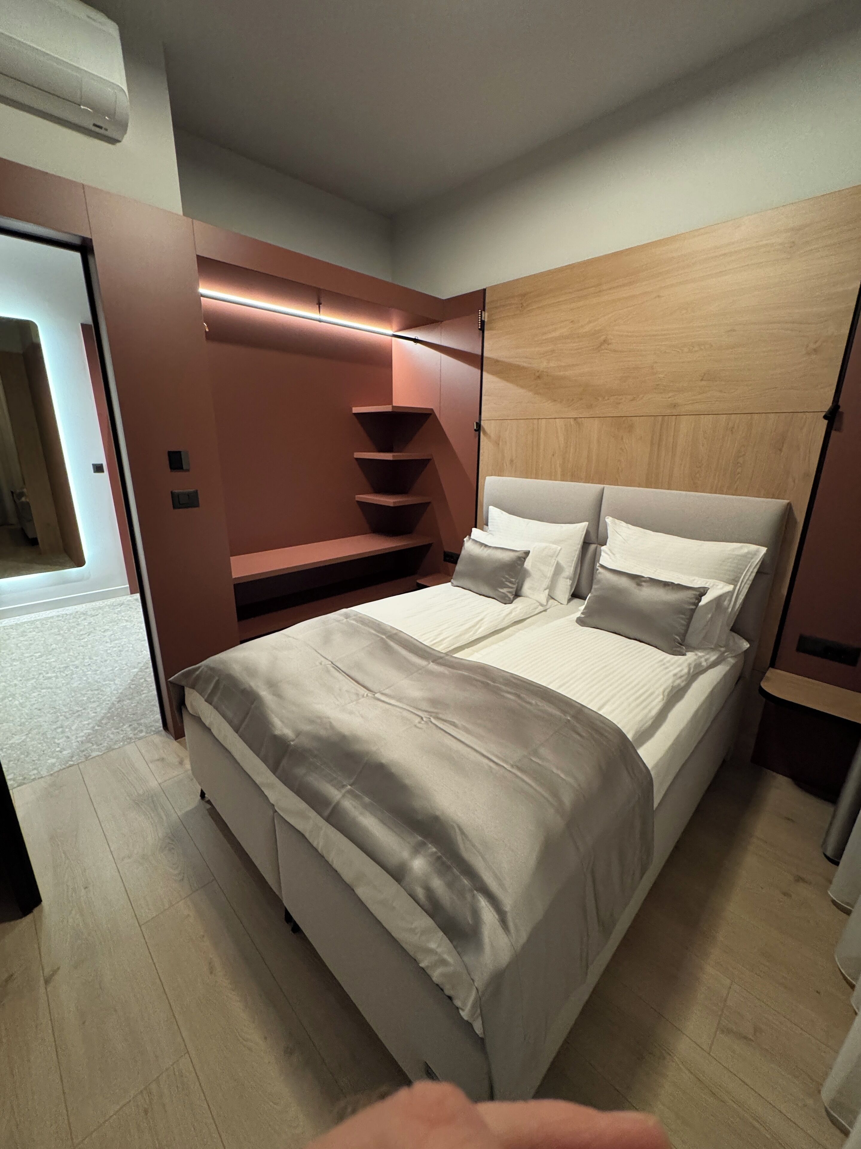 ملاءات إيطالية من طراز فريتي وأغطية فراش متميزة