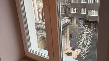 Luxury Apartment, 2 Bedrooms, Air conditioning, City View | View from room