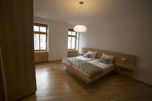 Presidential-Apartment | 1 Schlafzimmer, italienische Bettbezüge von Frette
