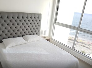 Appartement luxueux, 2 grands lits, non-fumeur | 2 chambres, coffre-fort, bureau, rideaux d’obscurcissement