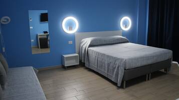 Allergikerbettwaren, Daunenbettdecken, Betten mit Memory-Foam-Matratzen