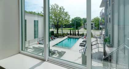 Bishop Arts Hotel by Qresorts.