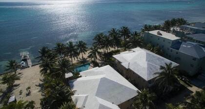 Bermuda Palms 10, beautiful oceanfront condo with pool