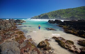 บนชายหาด, ทรายสีขาว, ผ้าเช็ดตัวชายหาด