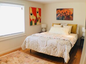 2 bedrooms, desk, iron/ironing board, free WiFi