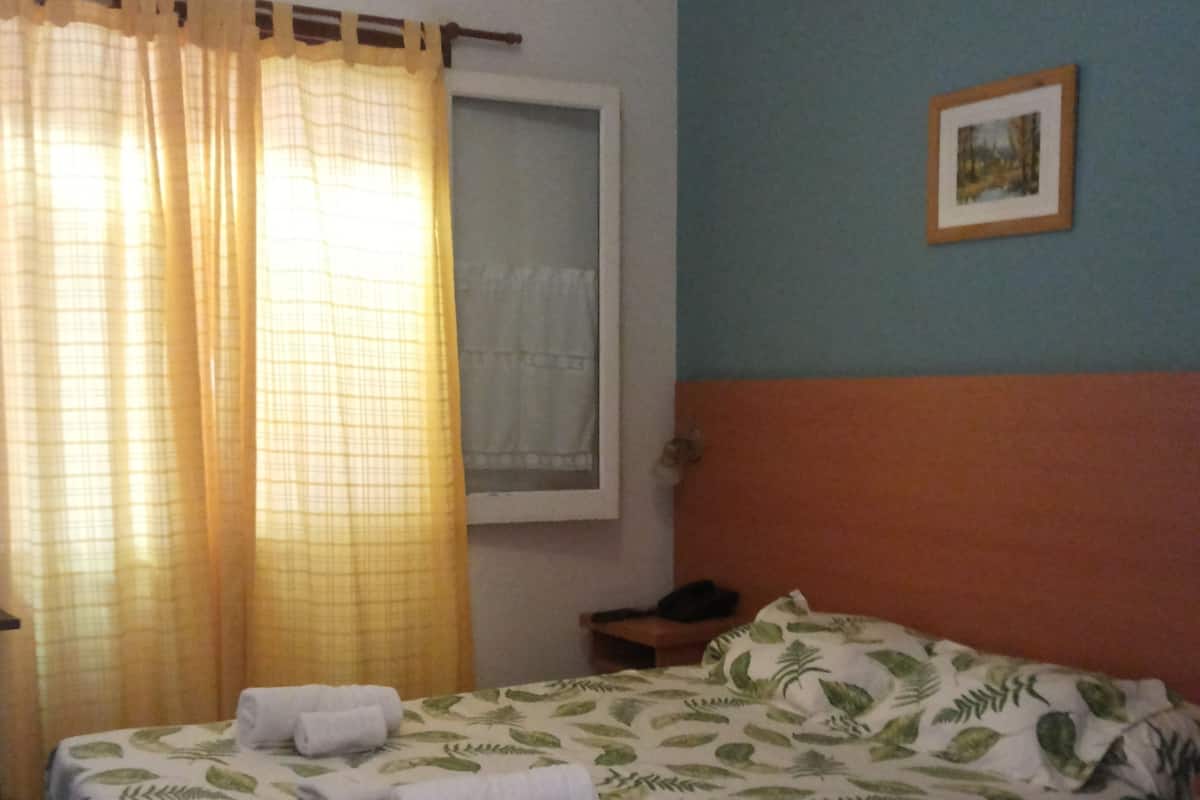 Superior appartement, 2 slaapkamers, privébadkamer | Donsdekens, een laptopwerkplek, geluiddichte muren, gratis wifi
