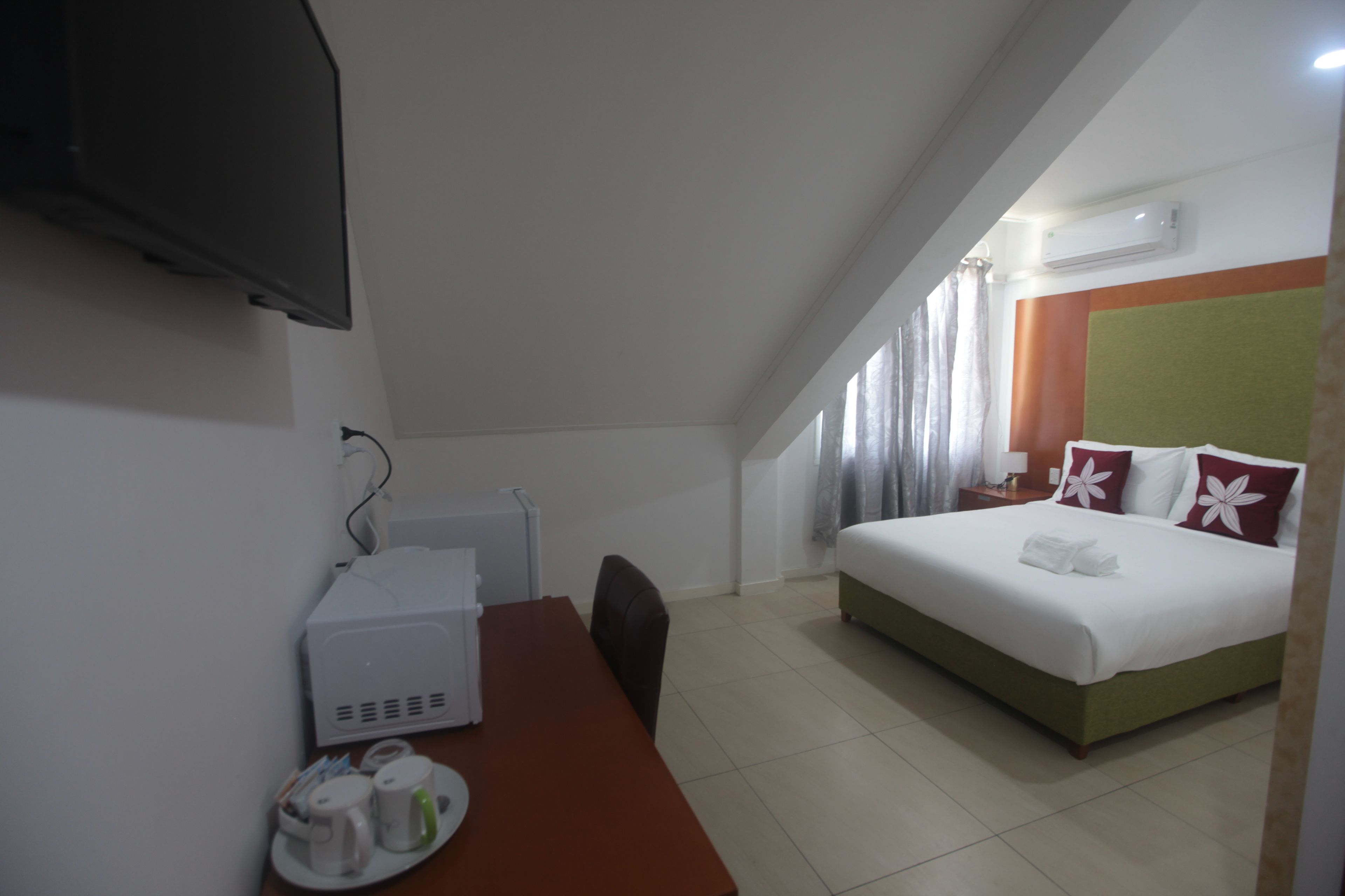 economy double shared facilities | blackout curtains, soundproofing, bed sheets