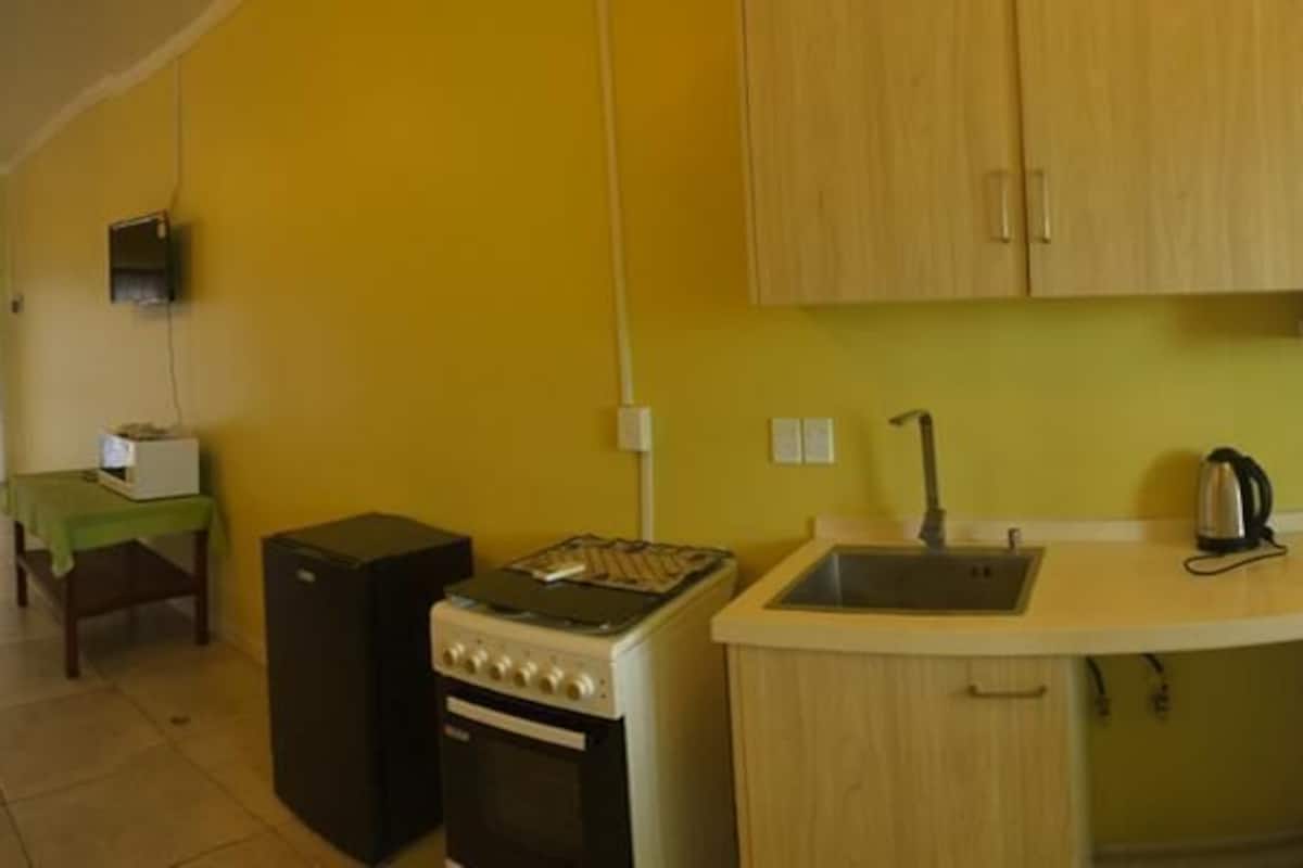 comfort studio suite, accessible, ground floor | blackout curtains, soundproofing, bed sheets