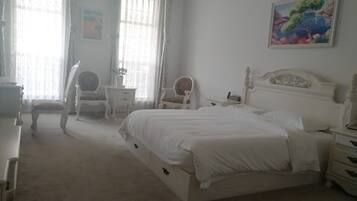 Superior Double Room | Desk, blackout drapes, free WiFi