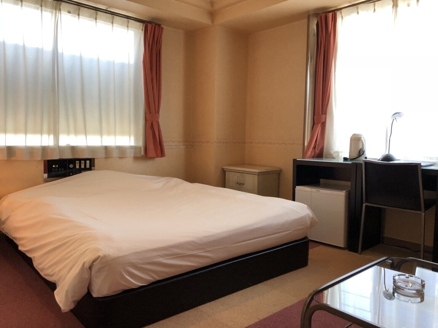 Double Room, Non Smoking | Desk, free WiFi
